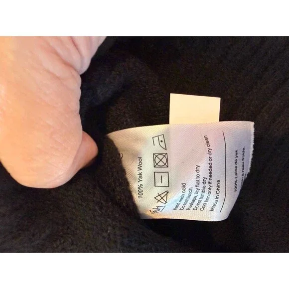 Quince 100% Yak Wool Turtleneck Pullover Sweater Black Long Sleeve S - Picture 2 of 4